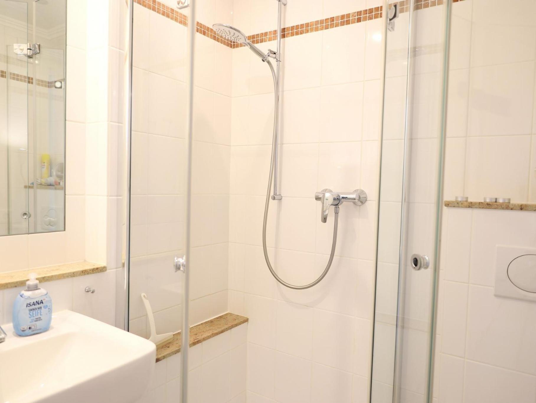 Wohnen Sie im Herzen Westerlands, in einer komplett neu renovierten 1-Zimmer Wohnung Exterior foto